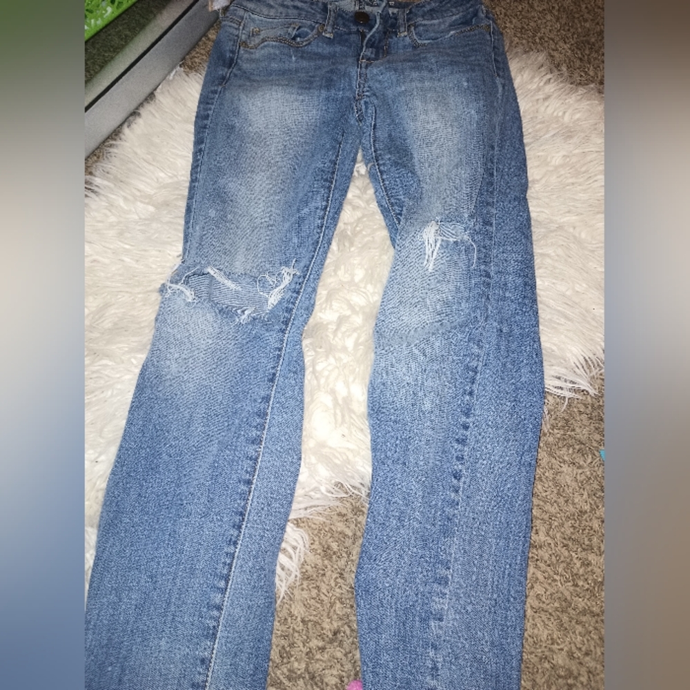American Eagle Outfitters jeans for sale!